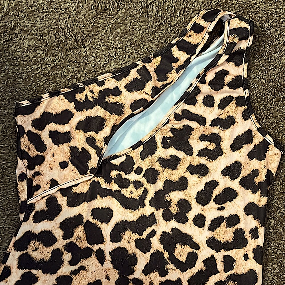 Leopard print one shoulder dress - Picture 2 of 7